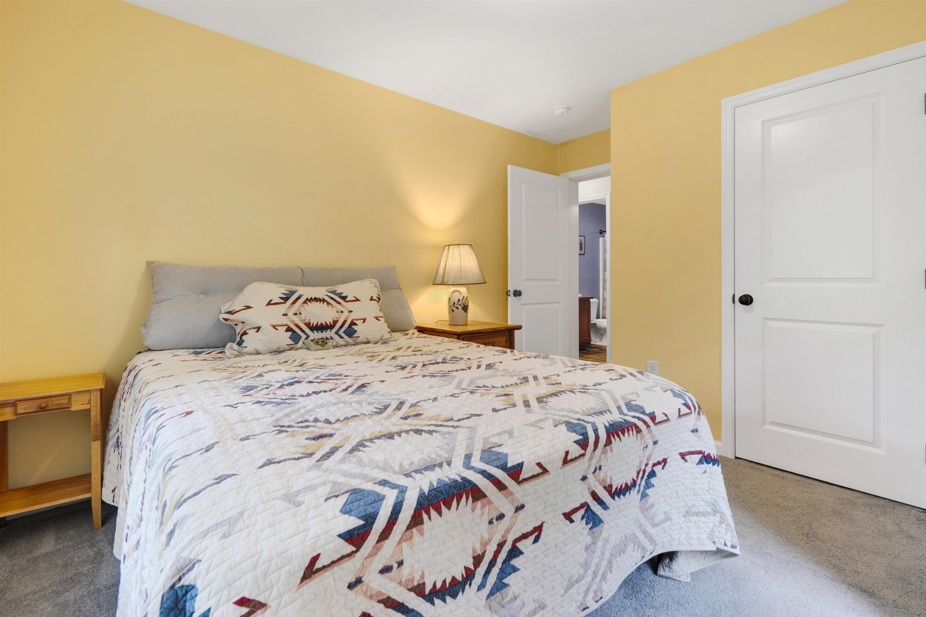 34 Raymond Road Deerfield, NH 03037 - Photo 15 of 46