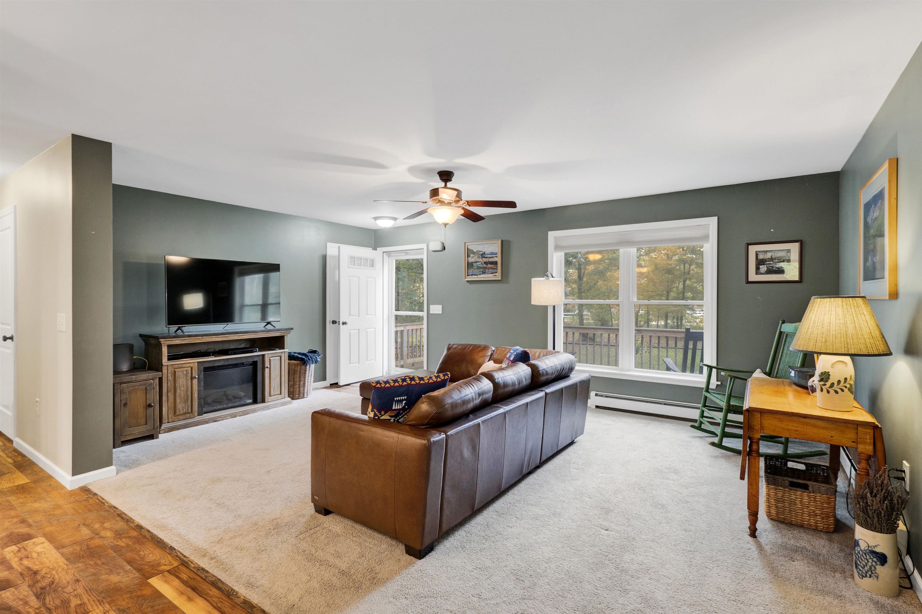 34 Raymond Road Deerfield, NH 03037 - Photo 3 of 46