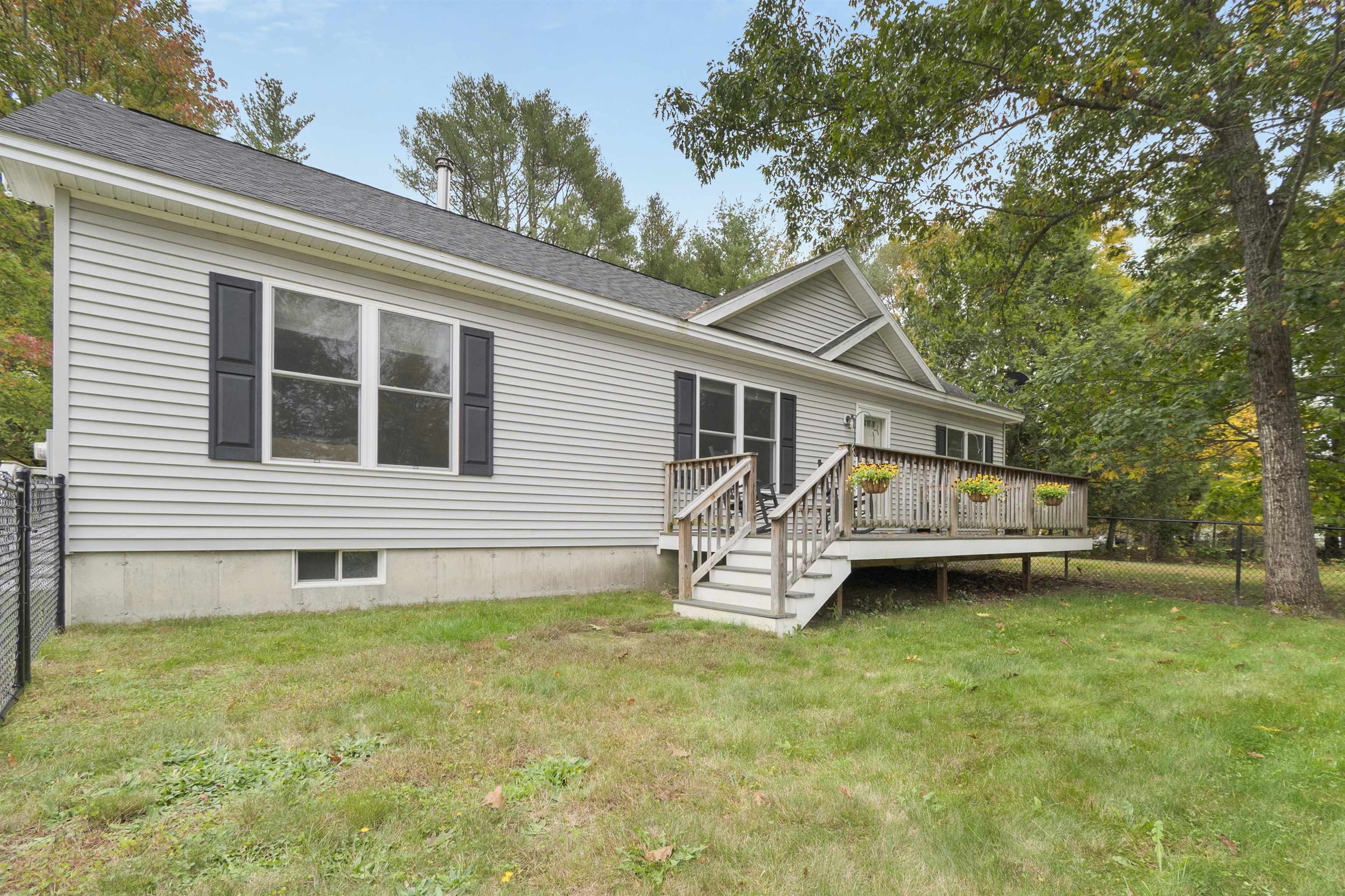 34 Raymond Road Deerfield, NH 03037 - Photo 32 of 46