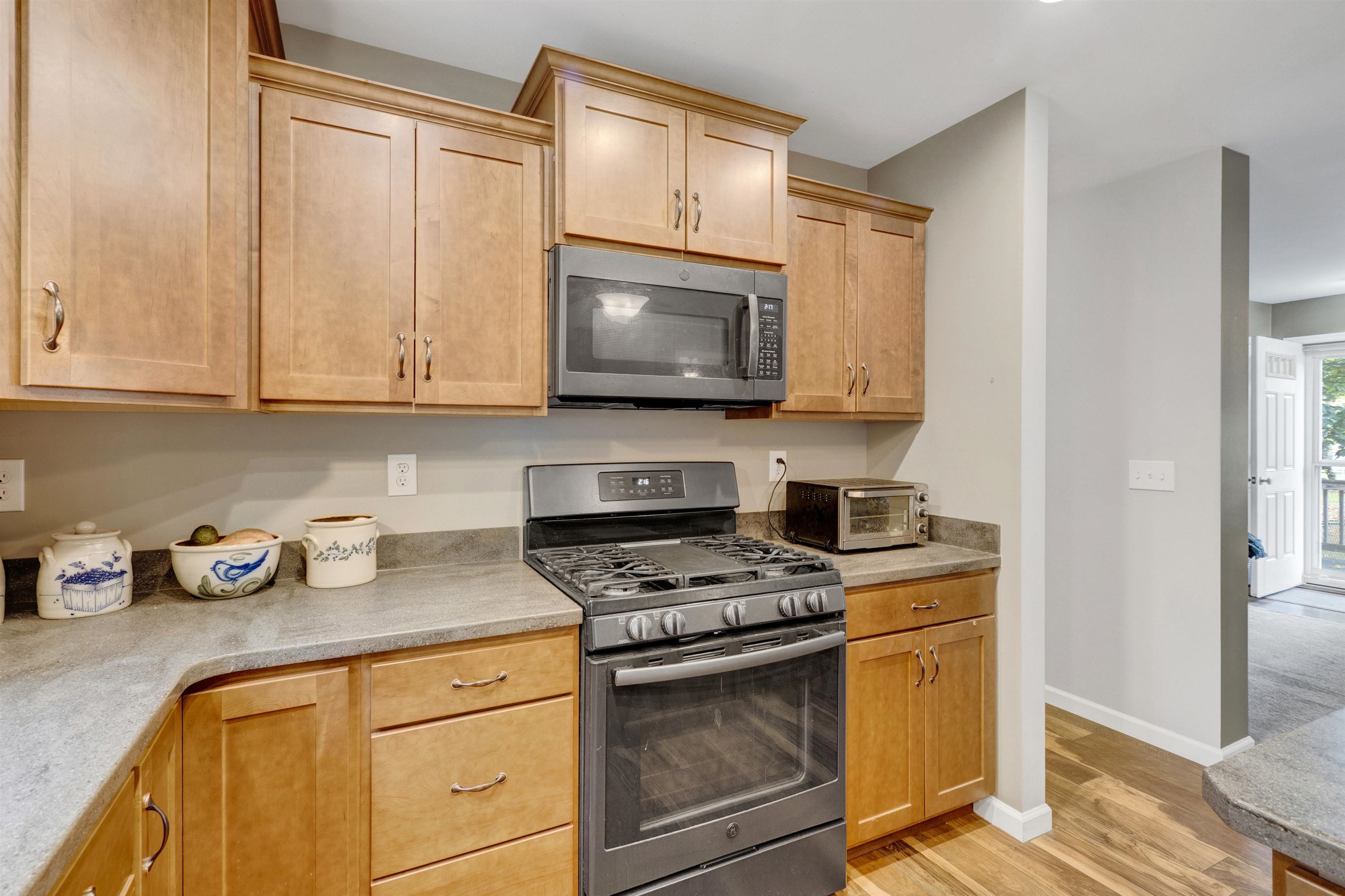 34 Raymond Road Deerfield, NH 03037 - Photo 43 of 46