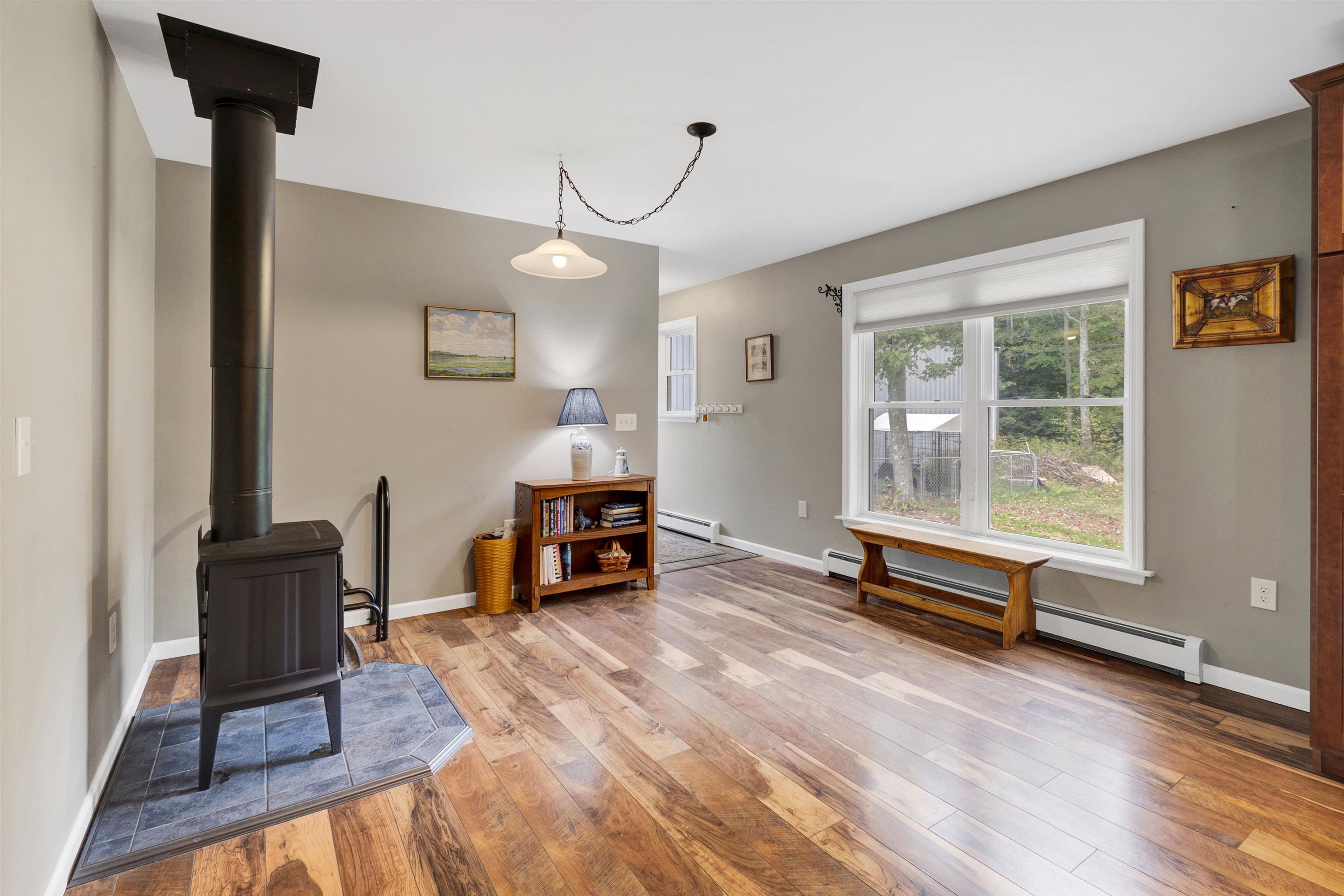34 Raymond Road Deerfield, NH 03037 - Photo 6 of 46