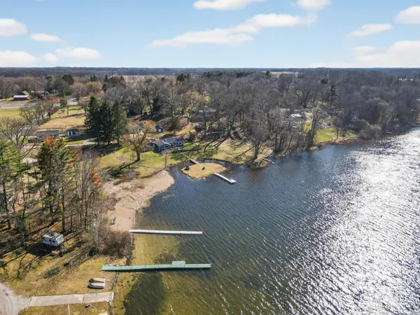 $469,000 | 30994 Highway 12, Sturgis, MI 49091