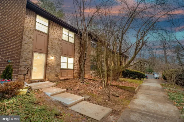 $559,900 | 2006 Headlands Circle, Reston, VA 20191