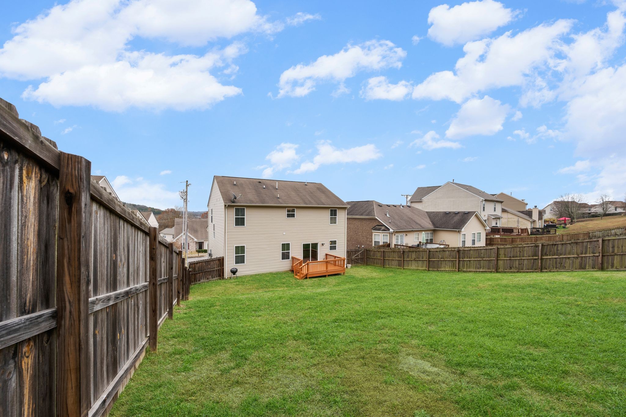 2569 Jordan Ridge Drive Nashville, TN 37218 - Photo 40 of 46 a view of a house with backyard and porch