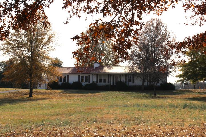 2140 Castelow Road Greenbrier, TN 37073 - Photo 1 of 29 Gallery Image 1