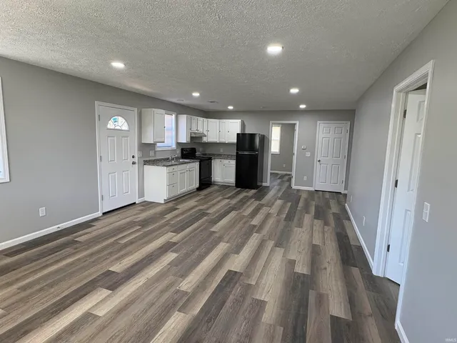 $187,000 | 112 West 2nd Street, Birdseye, IN 47513