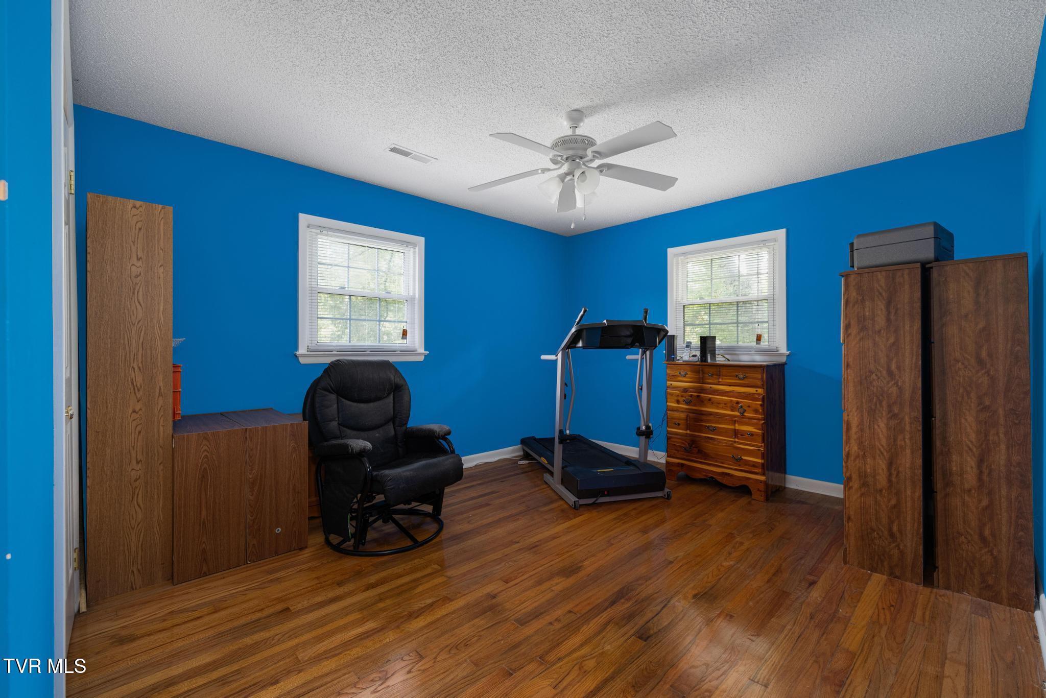 702 Jordan Road Elizabethton, TN 37643 - Photo 25 of 42 IMG_8667