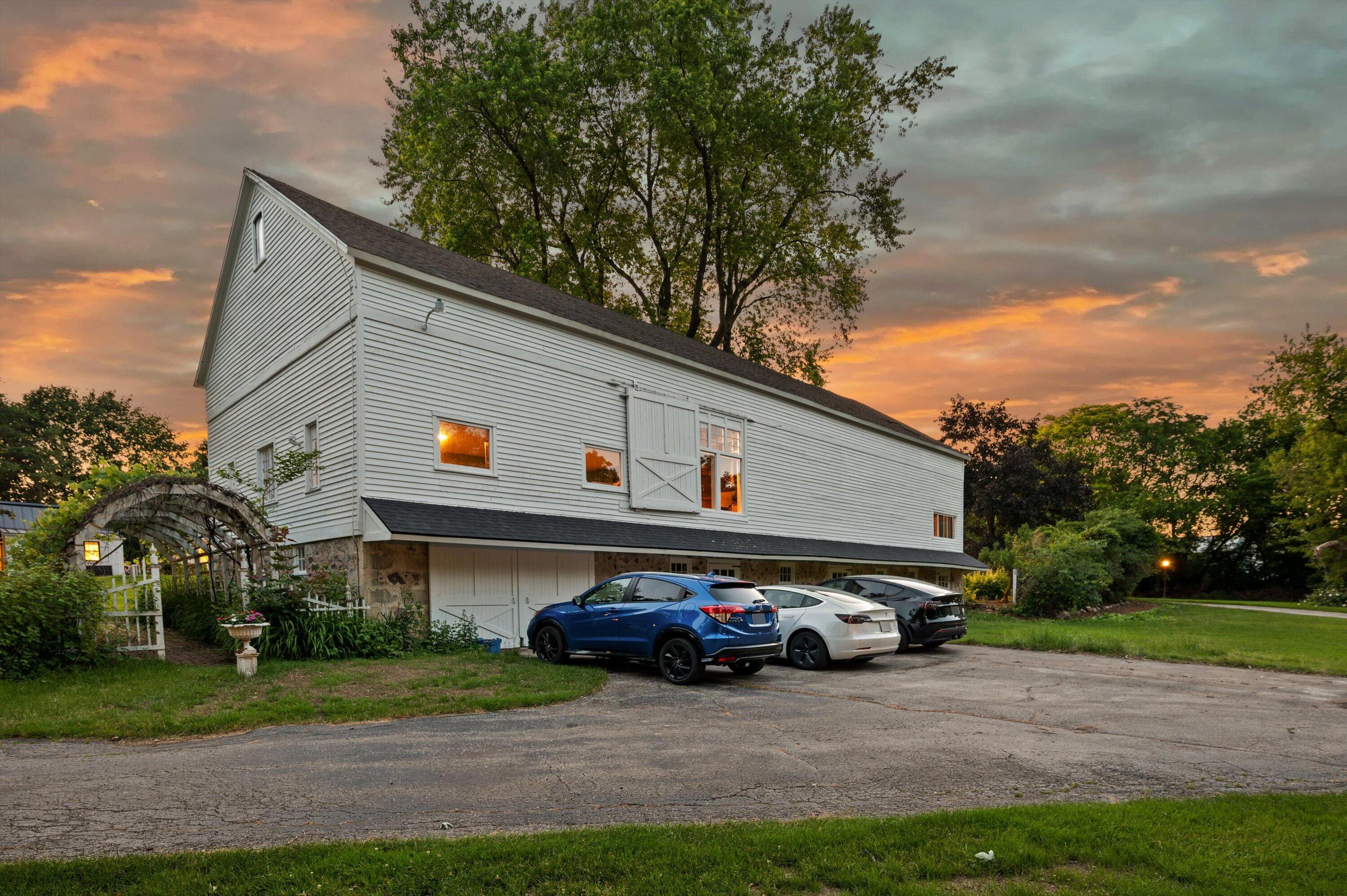 12112 North Wauwatosa Road Mequon, WI 53092 - Photo 51 of 72 104-DSC6249