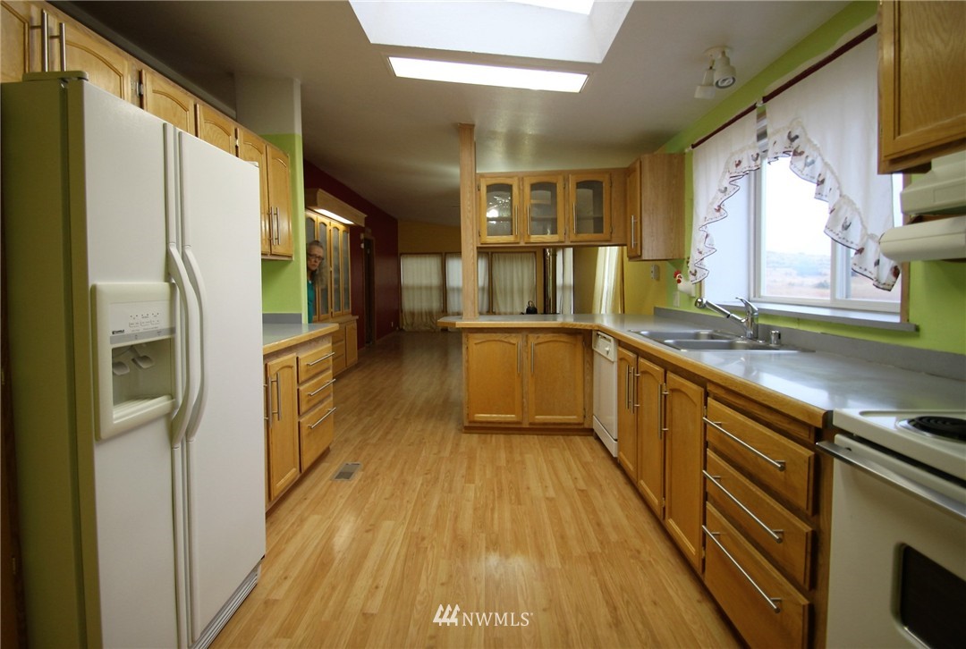 7260 Robbins Road Ellensburg, WA 98926 - Photo 2 of 17 Gallery Image 2