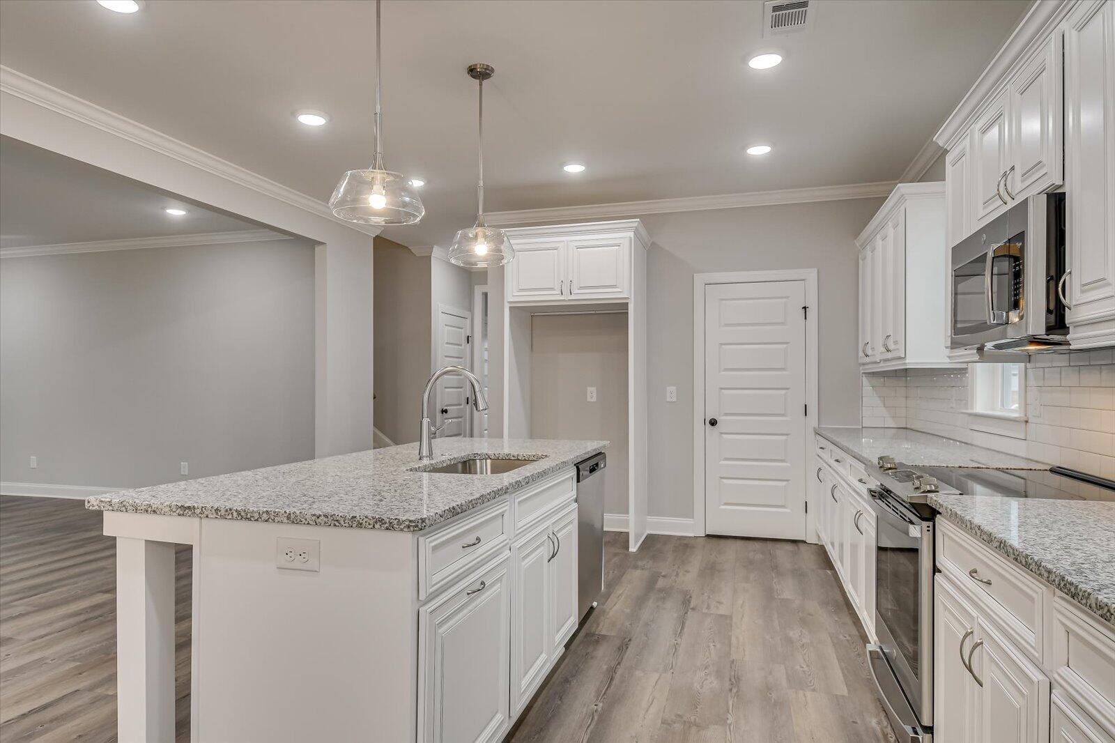 923 Walker Point Drive Grovetown, GA 30813 - Photo 13 of 44