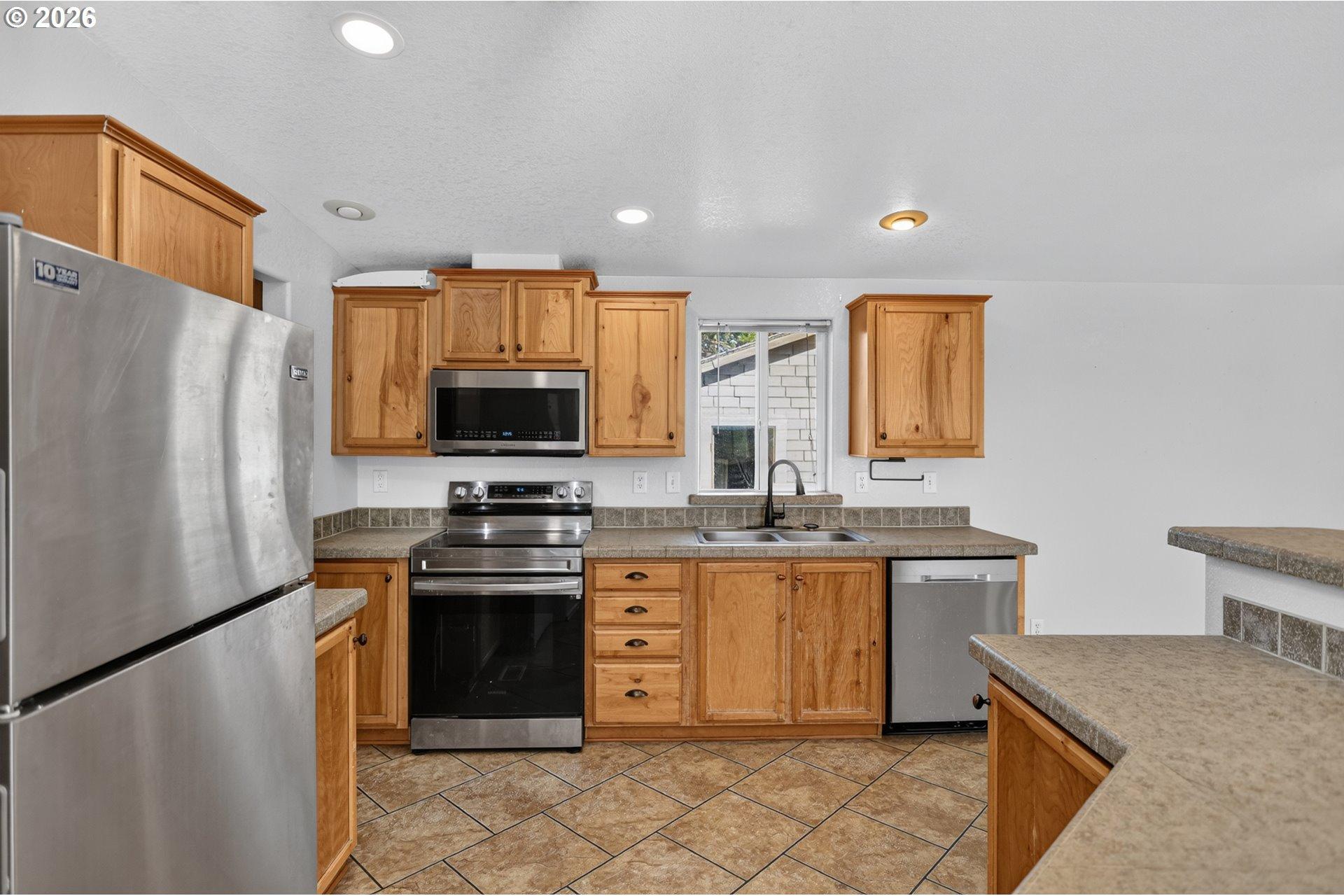402 Jefferson Street Moro, OR 97039 - Photo 9 of 47 Gallery Image 9