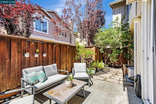 $925,000 | 10630 Roys Hill Lane, Dublin, CA 94568