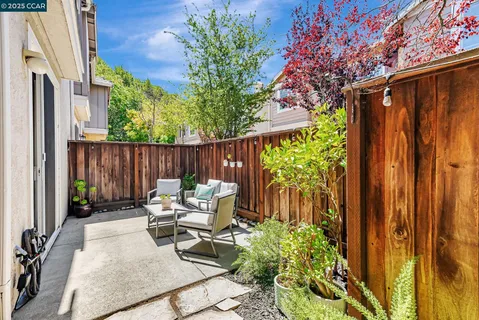 $925,000 | 10630 Roys Hill Lane, Dublin, CA 94568