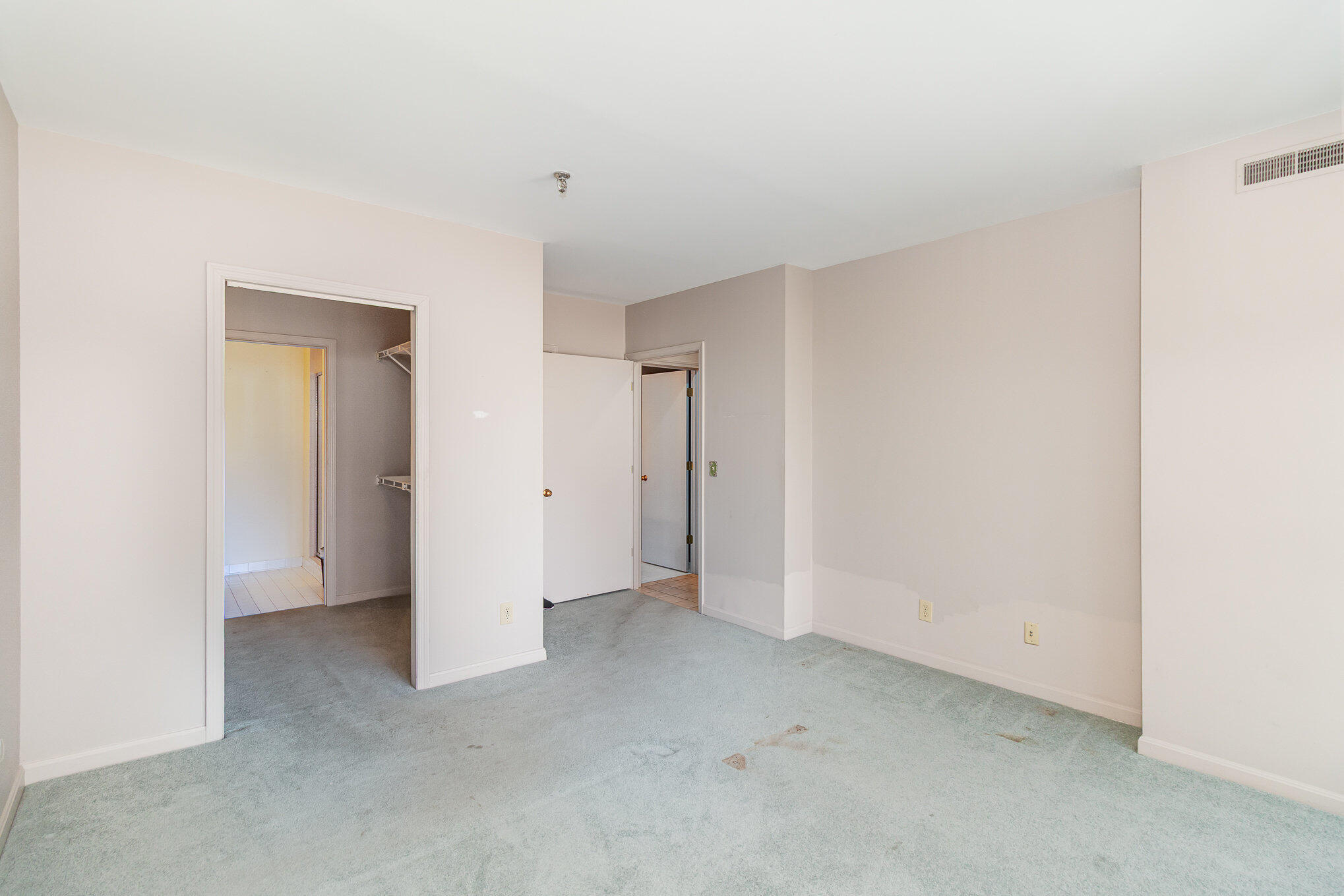 100 Riverside Place, Unit 301 Covington, KY 41011 - Photo 20 of 30 Gallery Image 20