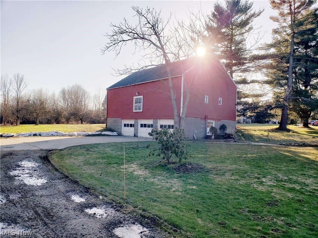 13881 Chardon-Windsor Road Chardon, OH 44024 - Photo 31 of 34 Gallery Image 31