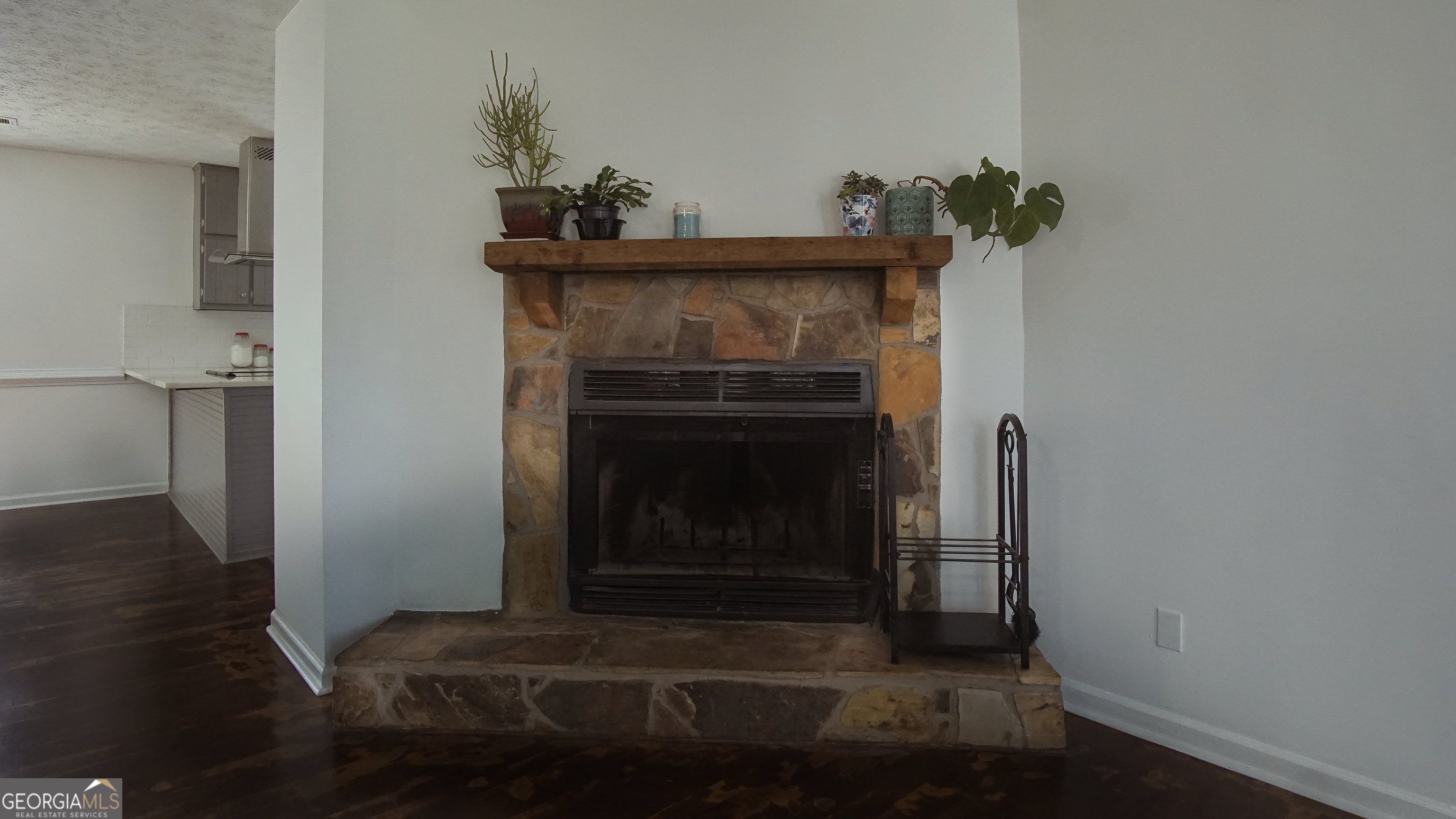 135 Dixie Lane Covington, GA 30014 - Photo 16 of 85 Fireplace
