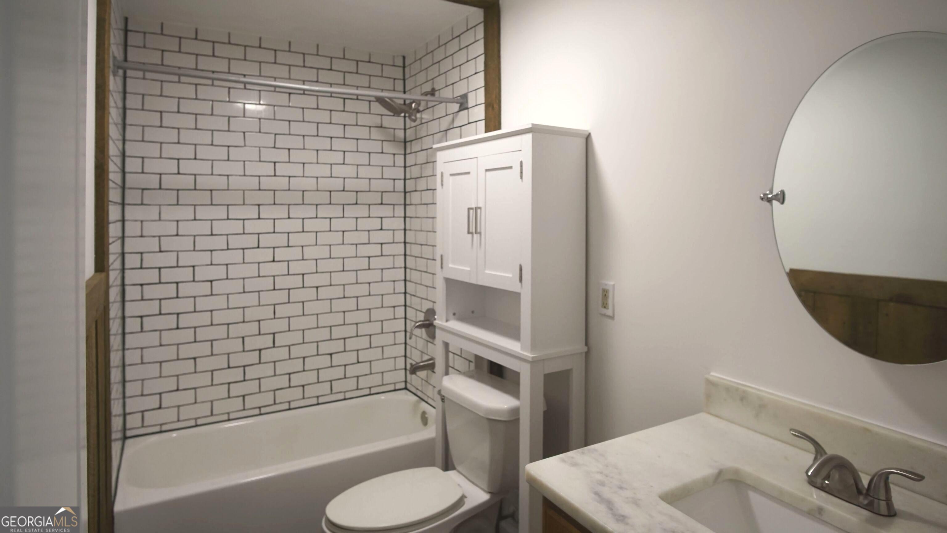 135 Dixie Lane Covington, GA 30014 - Photo 45 of 85 3rd Bathroom