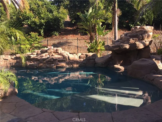 $10,000 | 10715 Plumas Way, Tustin, CA 92782