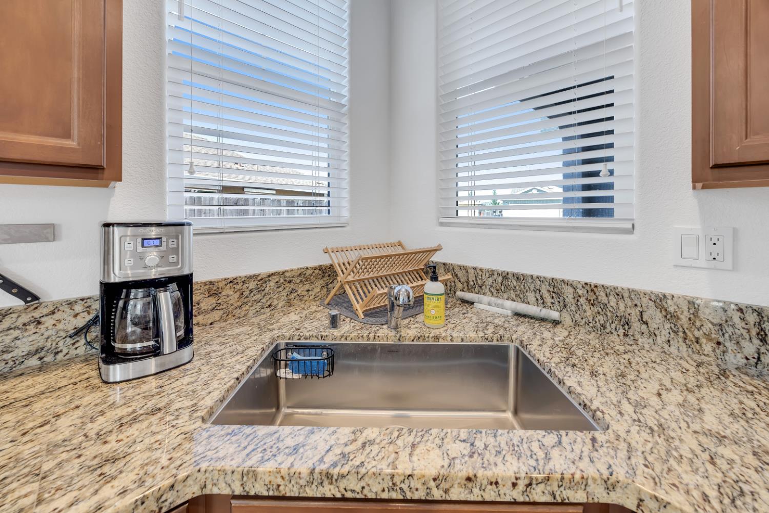 123 Raccoon Hollow Loop Copperopolis, CA 95228 - Photo 20 of 70
