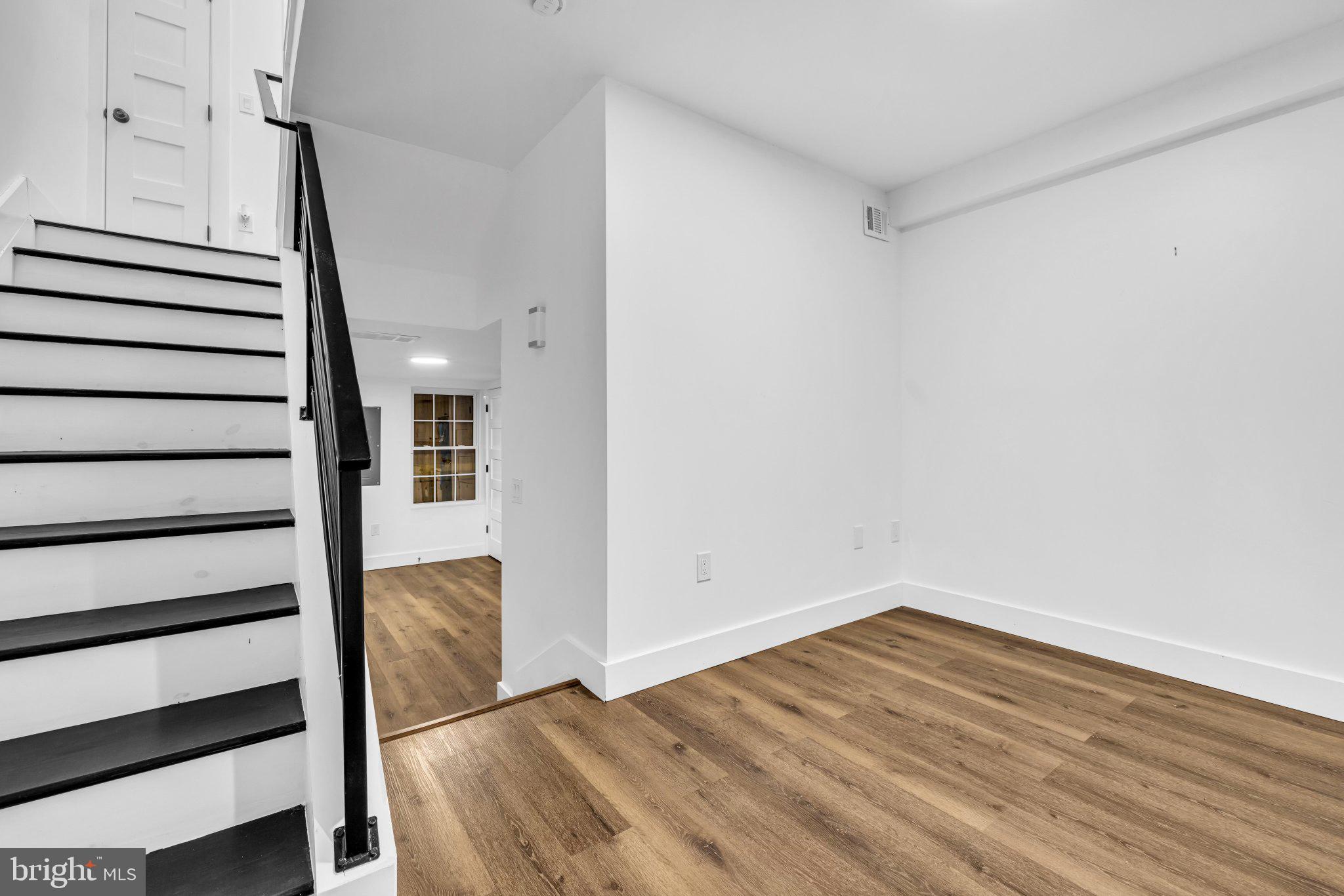 2731 Round Road Baltimore, MD 21225 - Photo 5 of 26 Bright and airy entryway awaits you.
