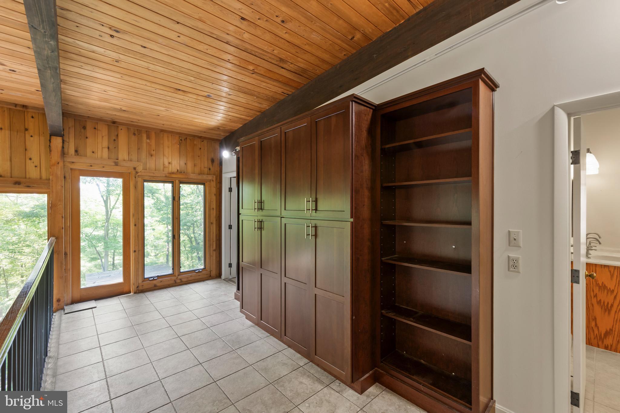 432 Spring Valley Drive Winchester, VA 22603 - Photo 13 of 60