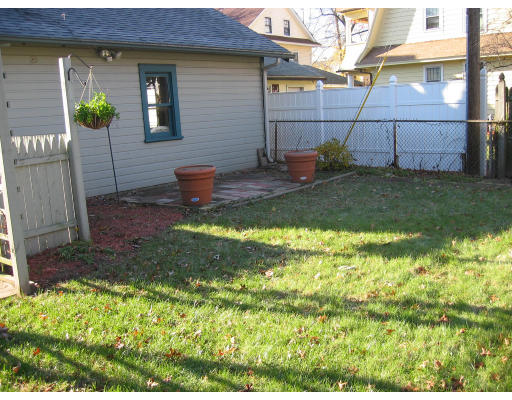 14 Daviston Street Springfield, MA 01108 - Photo 16 of 16 Gallery Image 16