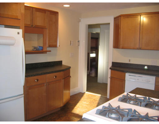 14 Daviston Street Springfield, MA 01108 - Photo 6 of 16 Gallery Image 6