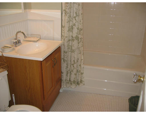 14 Daviston Street Springfield, MA 01108 - Photo 8 of 16 Gallery Image 8