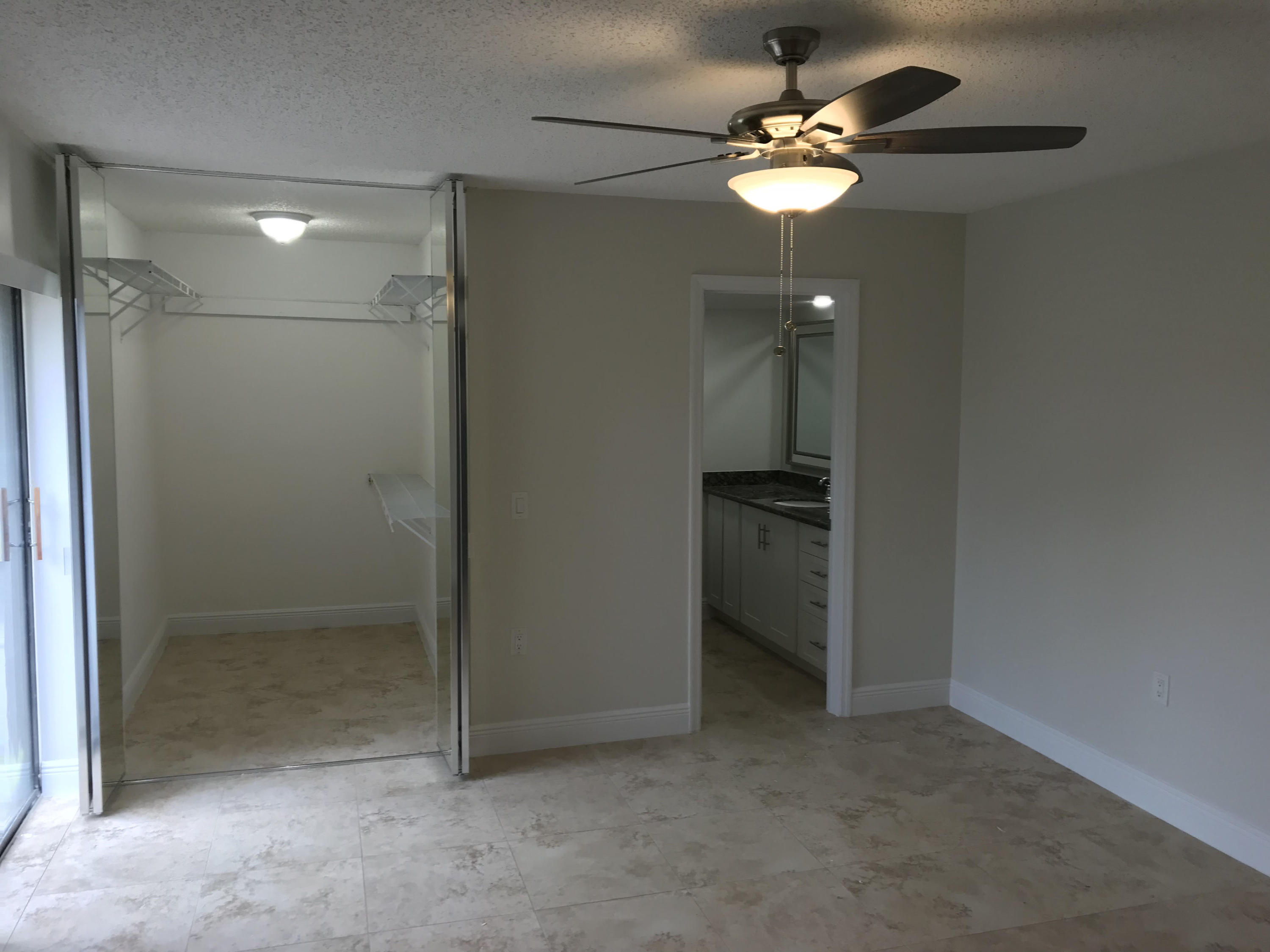 3900 County Line Road, Unit 4B Tequesta, FL 33469 - Photo 5 of 8 mater bedrom