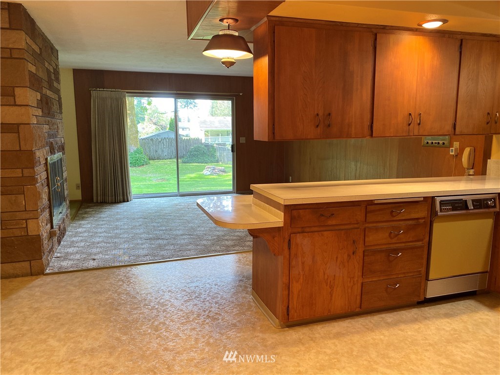 3129 Virginia Way Longview, WA 98632 - Photo 11 of 24 Gallery Image 11