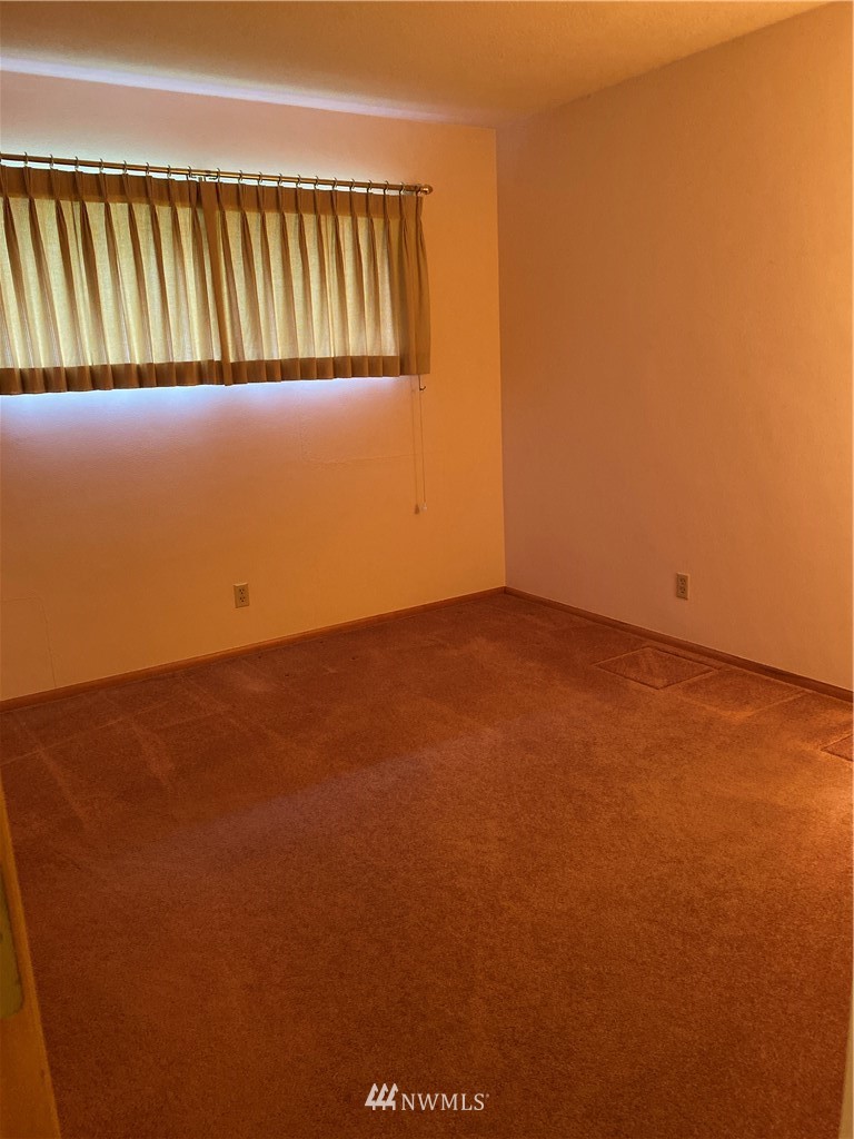 3129 Virginia Way Longview, WA 98632 - Photo 14 of 24 Gallery Image 14
