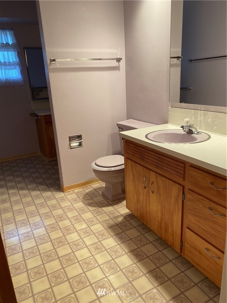 3129 Virginia Way Longview, WA 98632 - Photo 18 of 24 Gallery Image 18