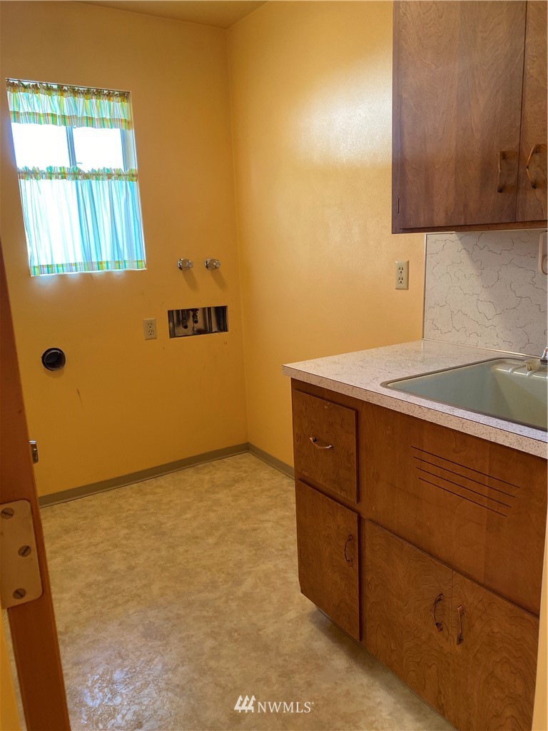 3129 Virginia Way Longview, WA 98632 - Photo 20 of 24 Gallery Image 20