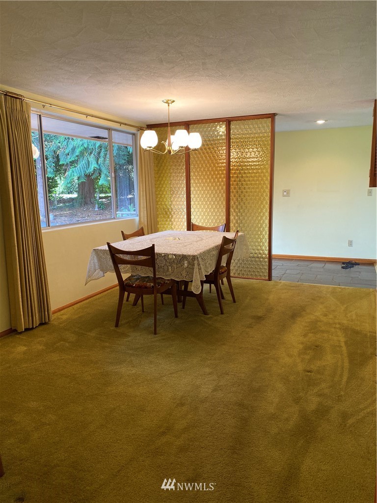 3129 Virginia Way Longview, WA 98632 - Photo 6 of 24 Gallery Image 6