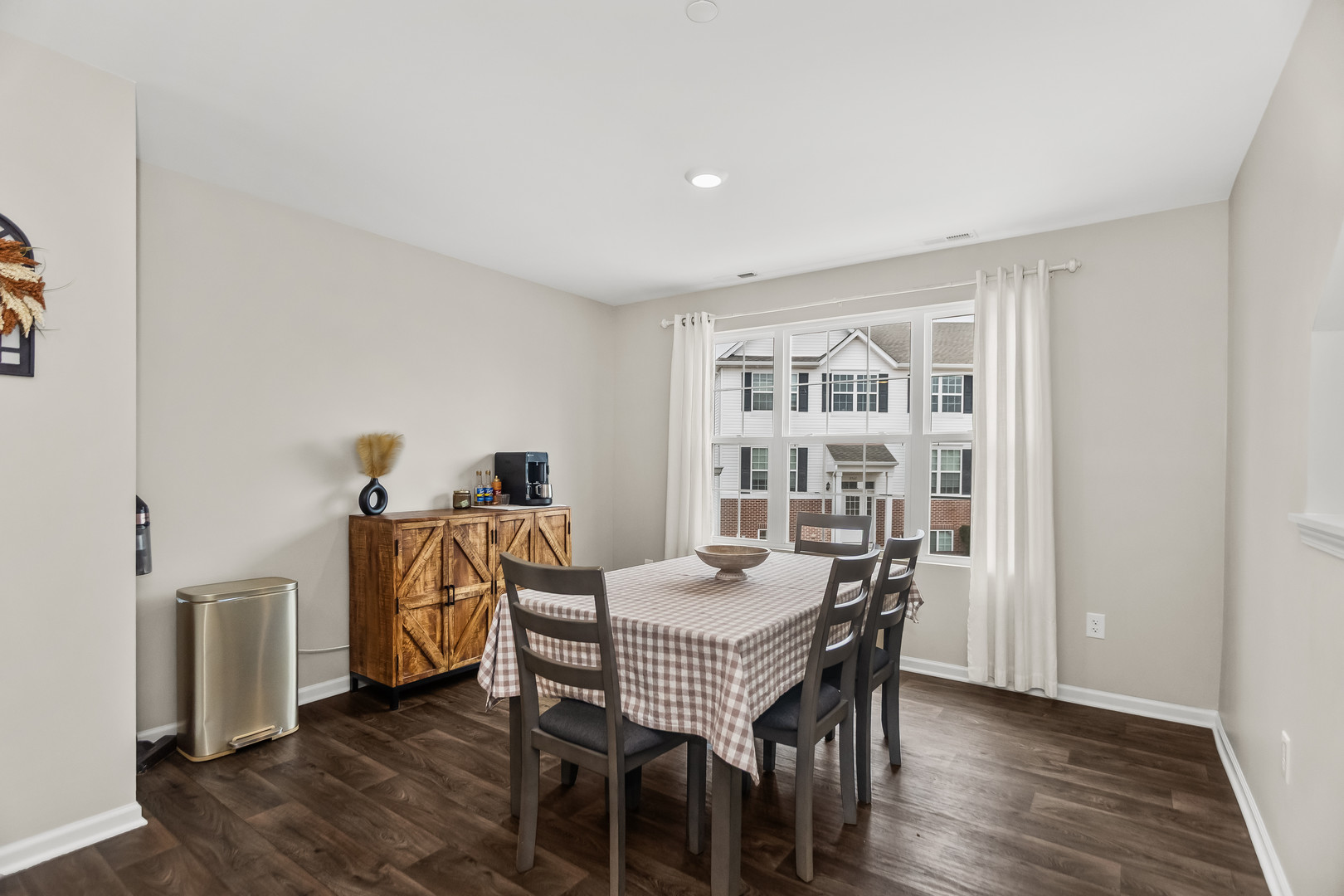 3745 Bailey Road Yorkville, IL 60560 - Photo 4 of 22