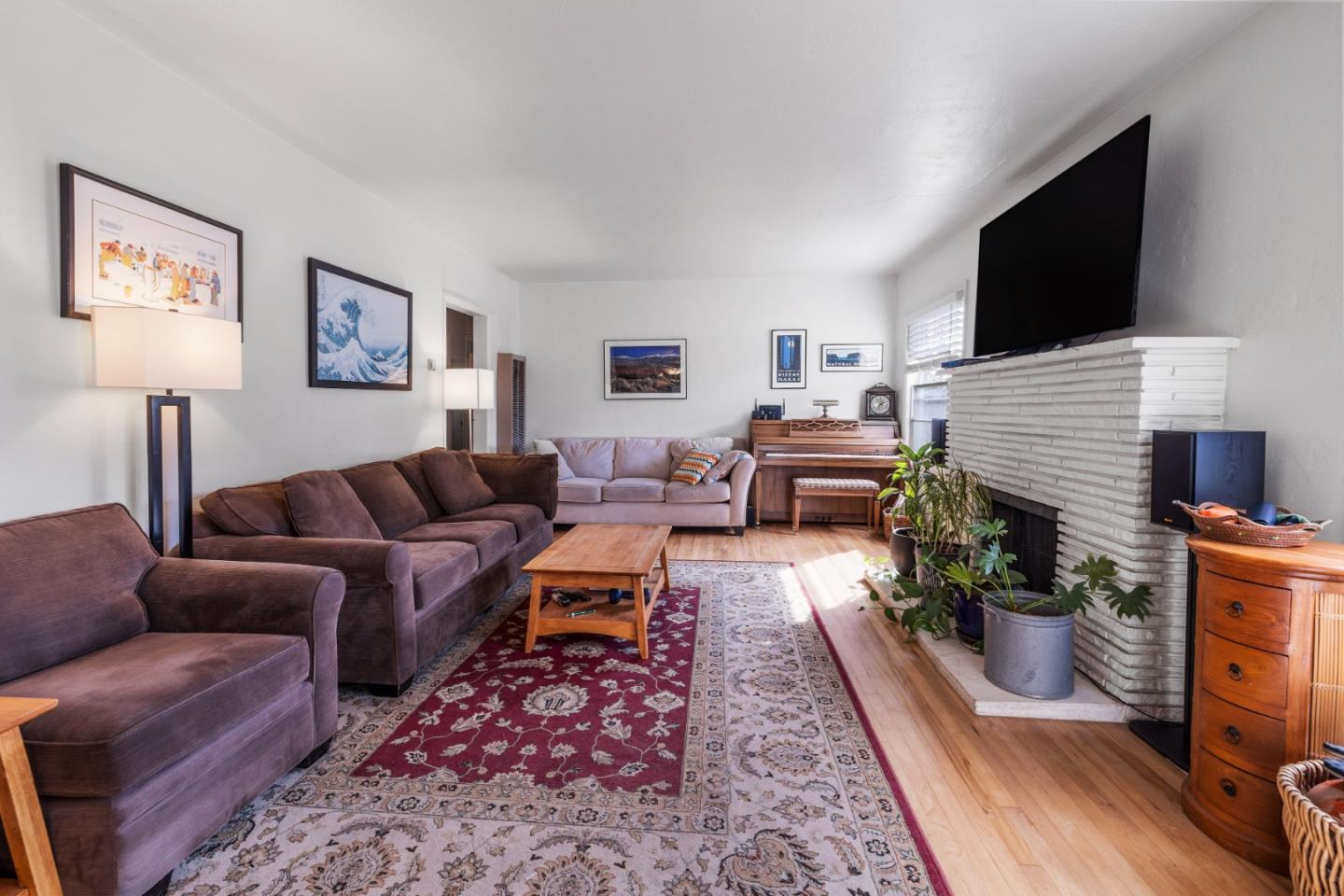 346 Spring Street Santa Cruz, CA 95060 - Photo 4 of 15 Gallery Image 4