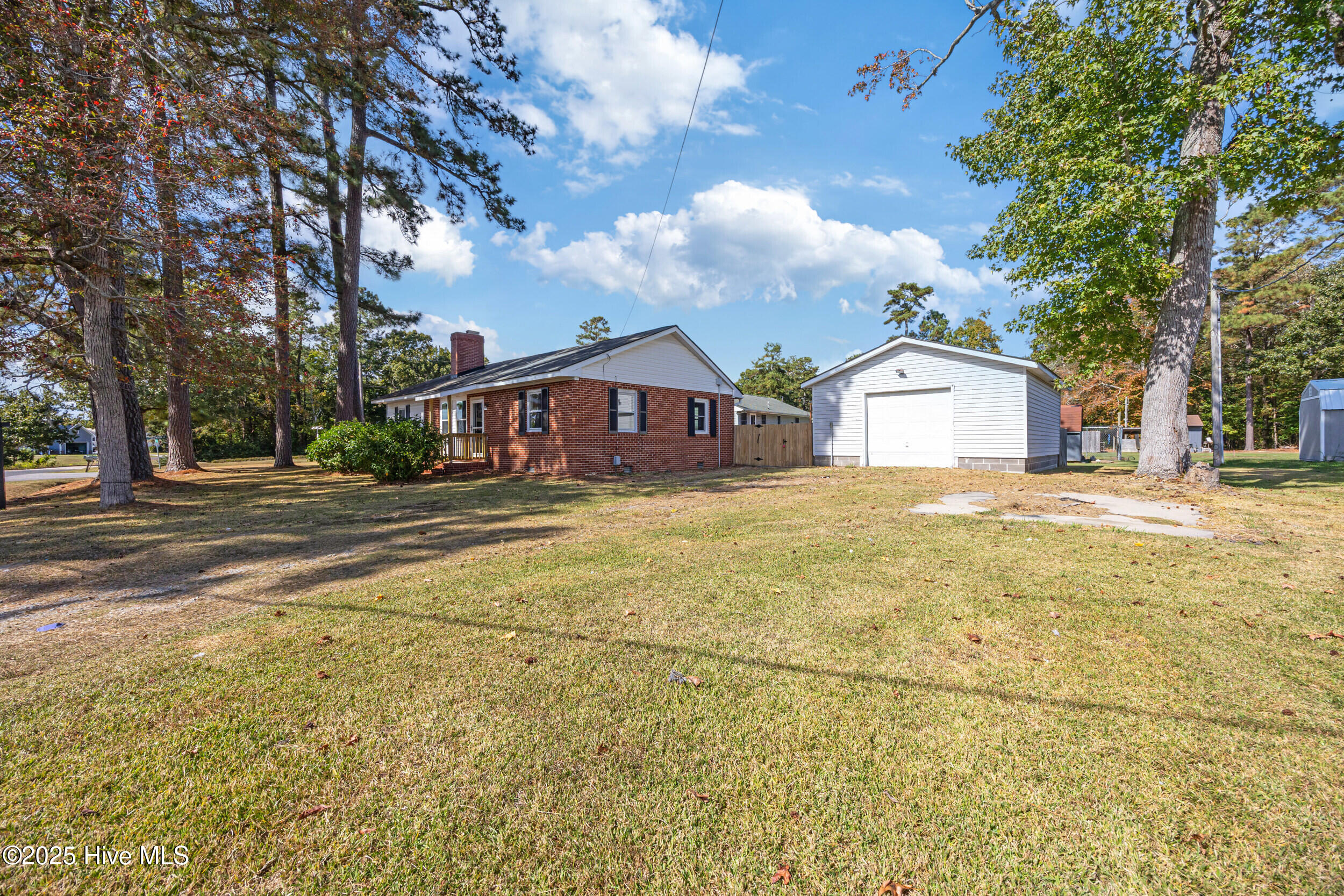 115 Pine Street Hertford, NC 27944 - Photo 22 of 24 Detached garage/workshop