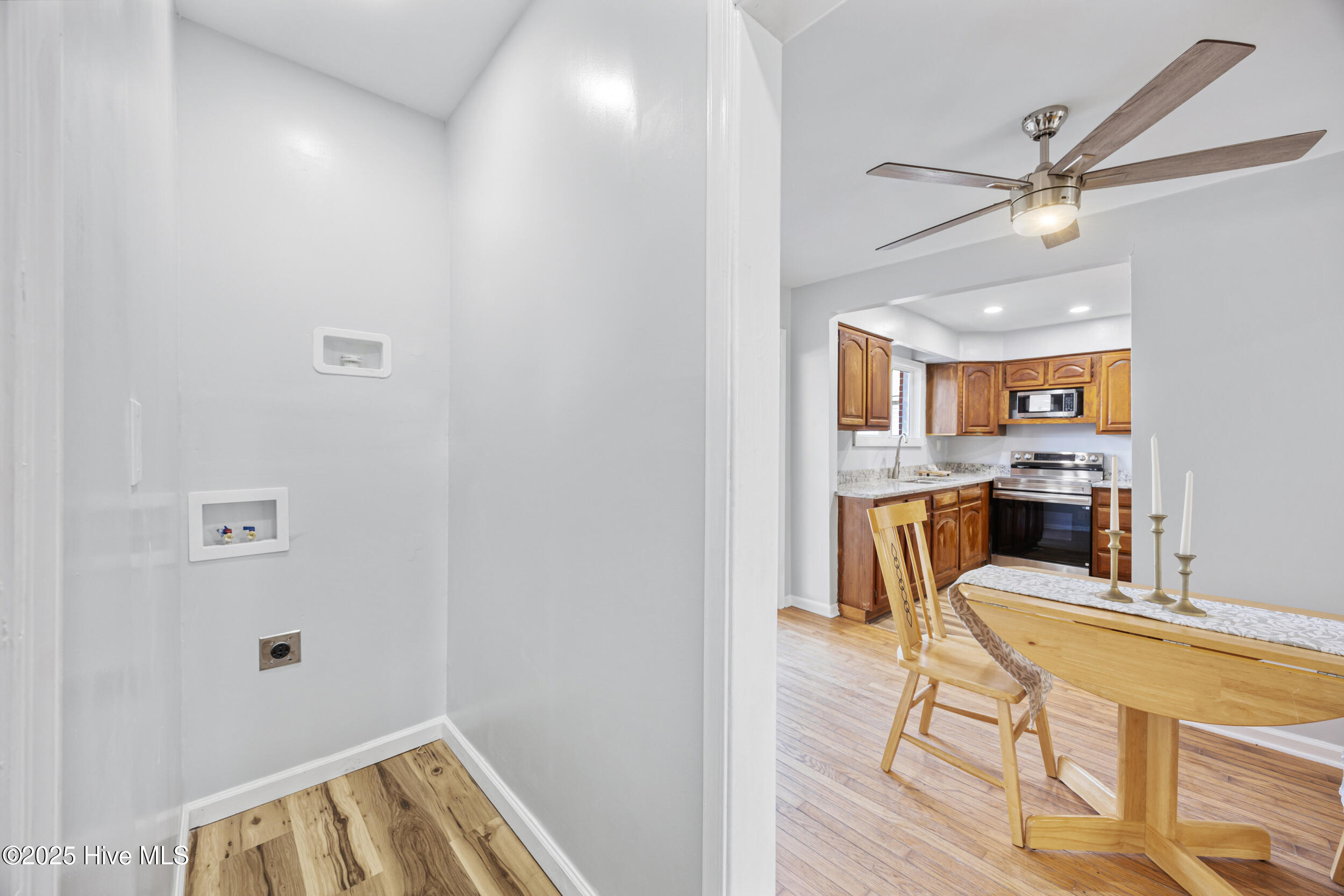 115 Pine Street Hertford, NC 27944 - Photo 10 of 24 Laundry Area