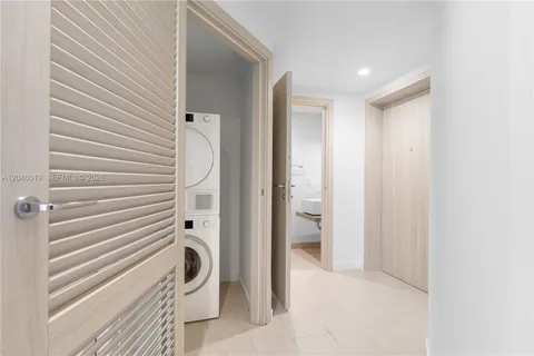 $1,599,000 | 1000 Brickell Plaza, Unit 4015, Miami, FL 33131
