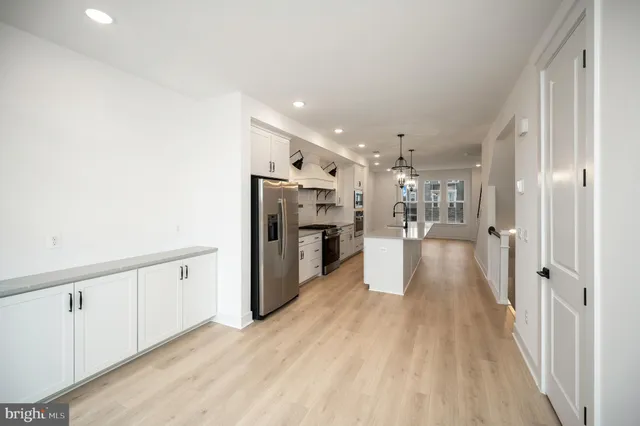 a view of walk in closet