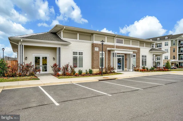 a car parked in front of a building