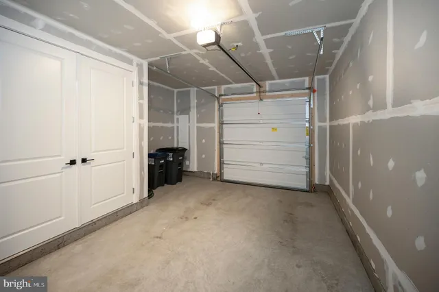 a view of walk in closet