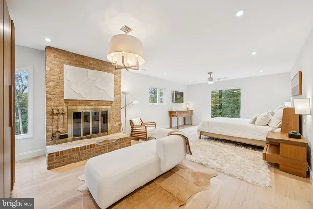 a picture of floor plan