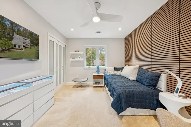 $1,875,000 | 11000 Oakton Woods Way, Oakton, VA 22124