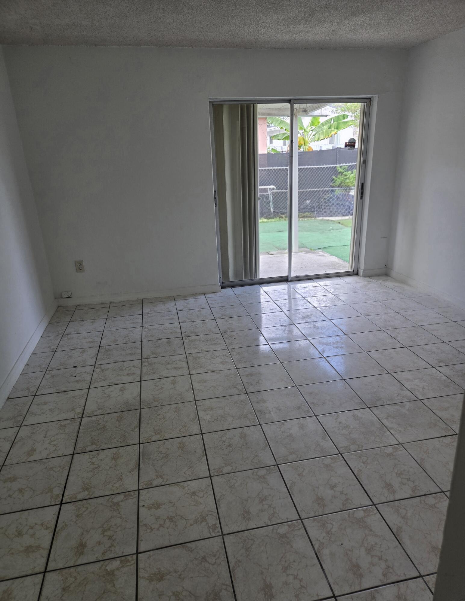 11302 Southwest 7th Street Miami, FL 33174 - Photo 18 of 25 18
