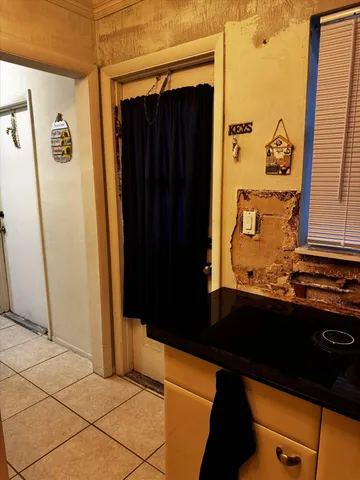 a view of walk in closet