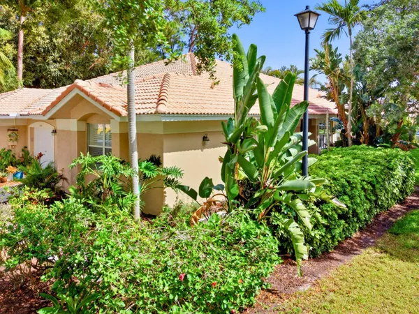 $3,250 | 2568 North Coral Trace Circle, Delray Beach, FL 33445