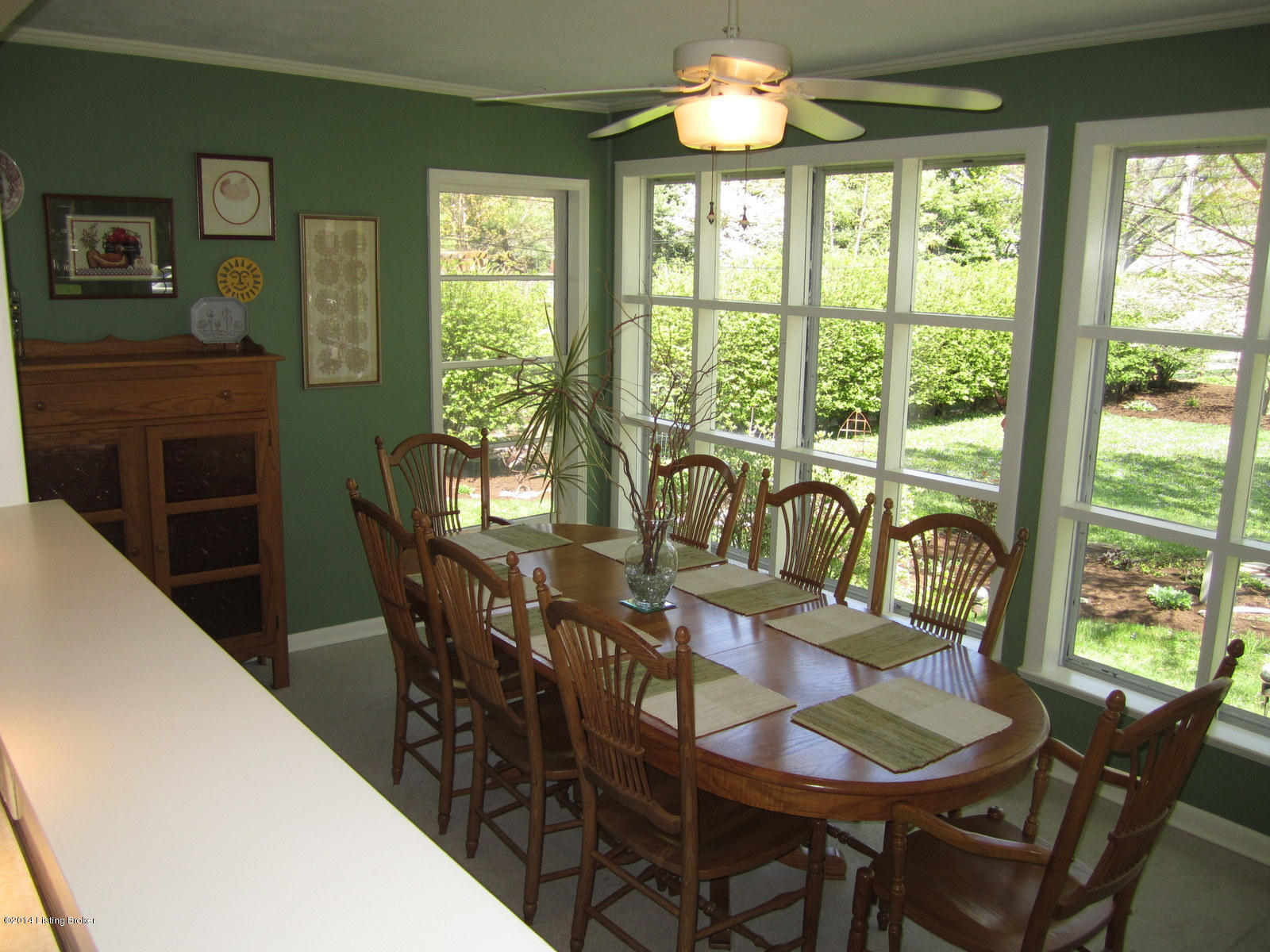 211 South Hampton Road Louisville, KY 40222 - Photo 10 of 30 Enjoy your meals in this incredible Sunroom