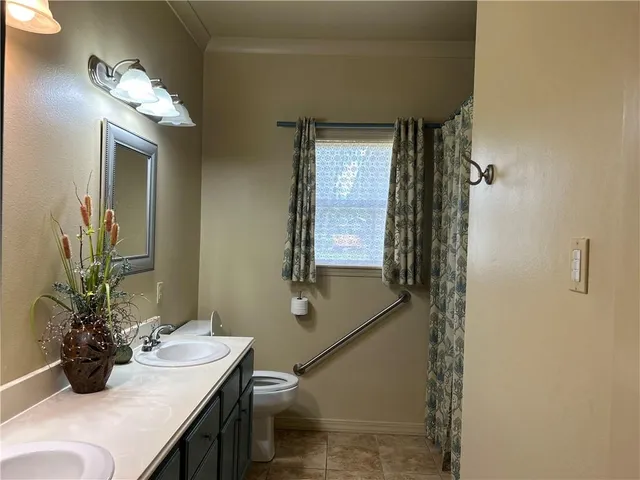 $383,000 | 1107 East 5th Street, Natchitoches, LA 71457