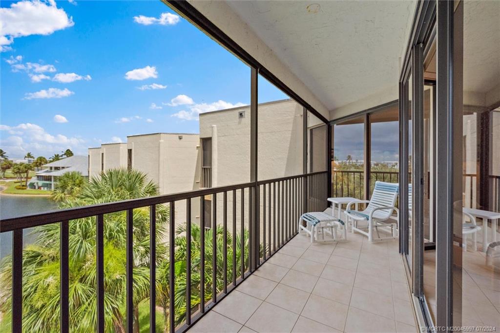 221 Northeast Plantation Road, Unit 406 Stuart, FL 34996 - Photo 39 of 49 Gallery Image 39